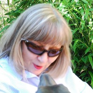 Meet your Posher, Gay